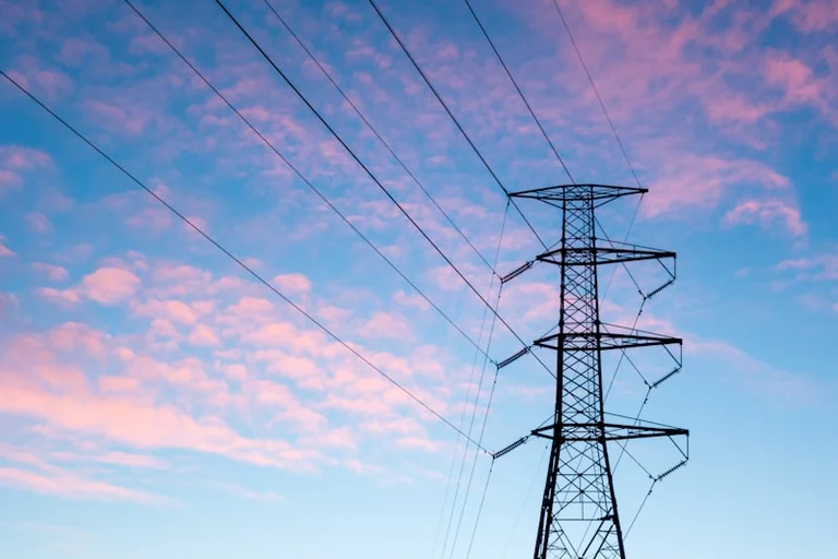 Ventspilī pagarina termiņu viedokļiem par elektrolīniju