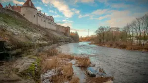 Bauskā peldēt vēl neiesaka, lai gan baktērijas nav atrastas
