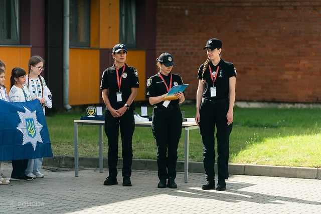 Murjāņos Ukrainas policistu bērniem dod mierīgu vasaru