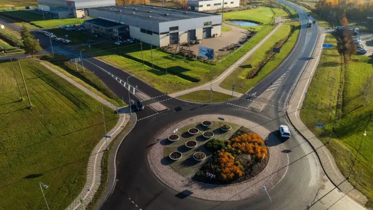 Jelgavas uzņēmēji aicināti novērtēt pilsētas darbu: kā tas ietekmēs izaugsmi